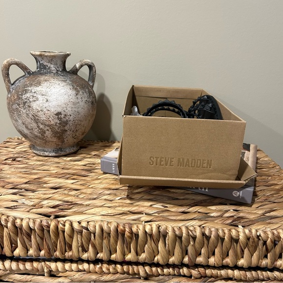 Steve Madden Skyler-J Black Studded Strappy Slip On Square Toe Flat Sandals - Picture 3 of 5